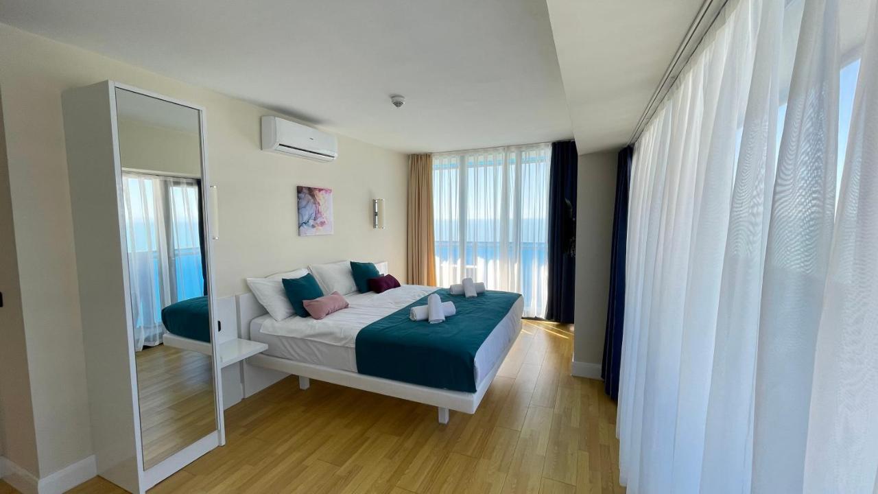 Hellobatumi 아파트 호텔 외부 사진