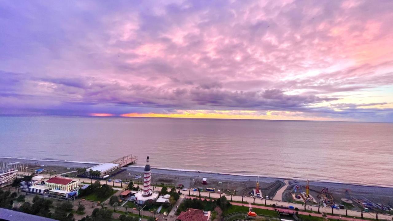 Hellobatumi 아파트 호텔 외부 사진